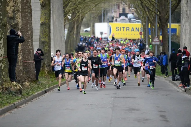 #SMC2022 Semi-marathon de #Chartres : suivez l'événement en direct ! [Classements en live] 

lechorepublicain.fr/chartres-28000…