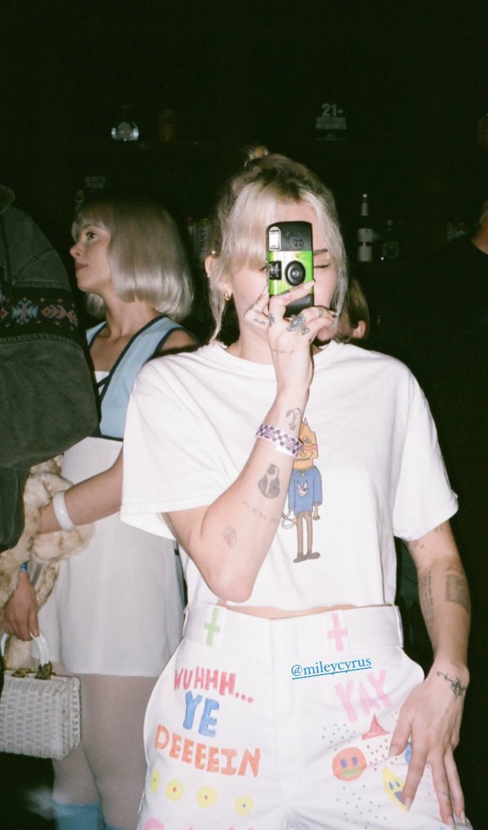 MileyRaySlays's tweet photo. The cutest girl💚🤍 https://t.co/oOUCnwiDJ4