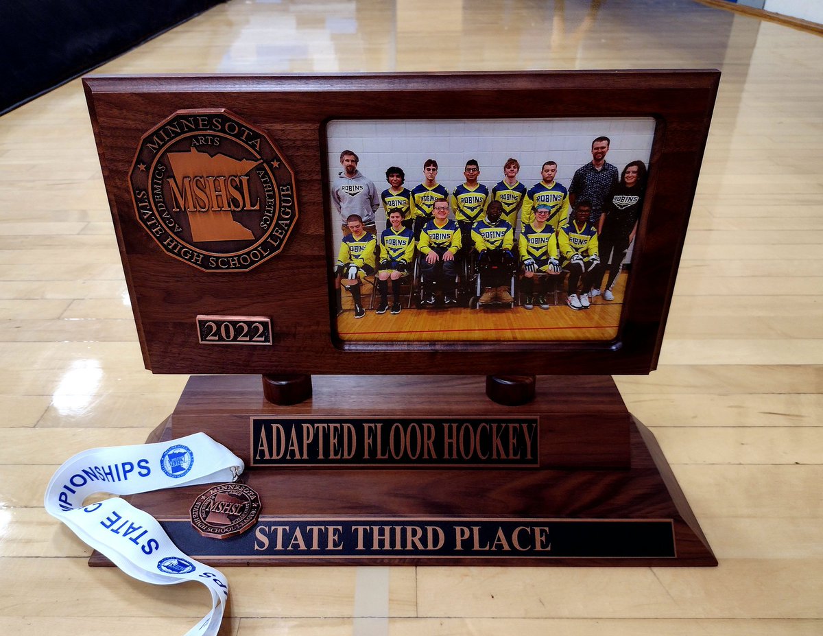 RobinsAthletics's tweet photo. Congratulations to the Robins on a fantastic third place finish at State! Ava Hetteen and Mark Cleveland were named to the All Tournament Team! #Robination https://t.co/C5ajbBPbnC