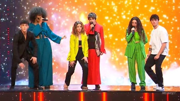 fanxdom_vjds's tweet photo. Ma Sissi Alex e Serena sono le totally spies #FantaAmici #Amici21 #amici22 #19marzo #19Marz #serale #corale https://t.co/rqQd2kMezw
