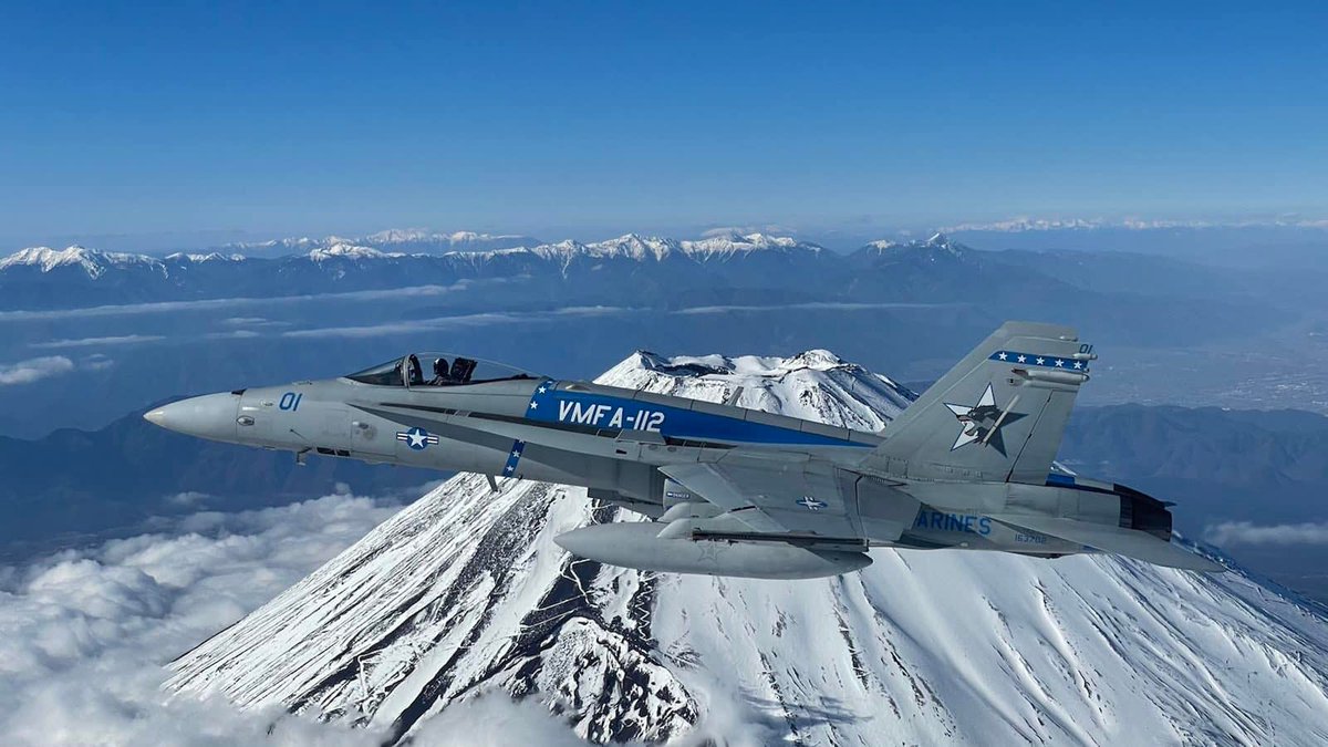 CoronetEast's tweet photo. VMFA-112 ended their UDP to Japan 🇯🇵 when #FEUD71 flight departed from Honolulu #PHNL to El Centro #KNJK, March 18th 2022. Supporting #ALTRV Coronet West 443 was #PETRO21 (83-0079). The first six Hornets arrived at Miramar as #FEUD61 flight March 17th with #PETRO11 (86-0029). https://t.co/JEC2LuI2L3