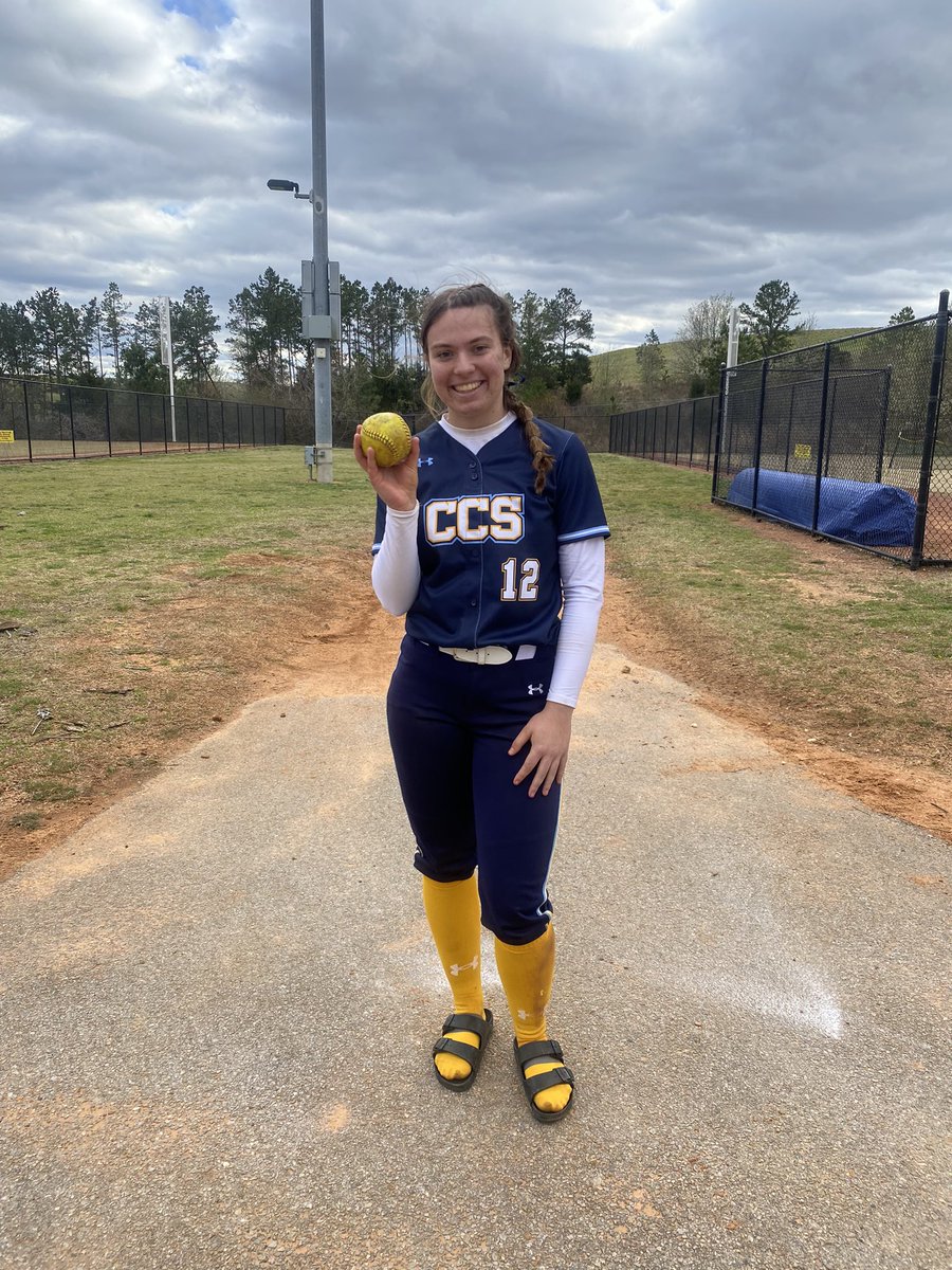emilymatthews00's tweet photo. hit HR #3 of the season today!! also a big congrats to my girl brie who got her first HR in her her first high school at bat!!                         @BoltsHoleman16U @TonyHoleman @bradcoll https://t.co/r2QUjtLtTf