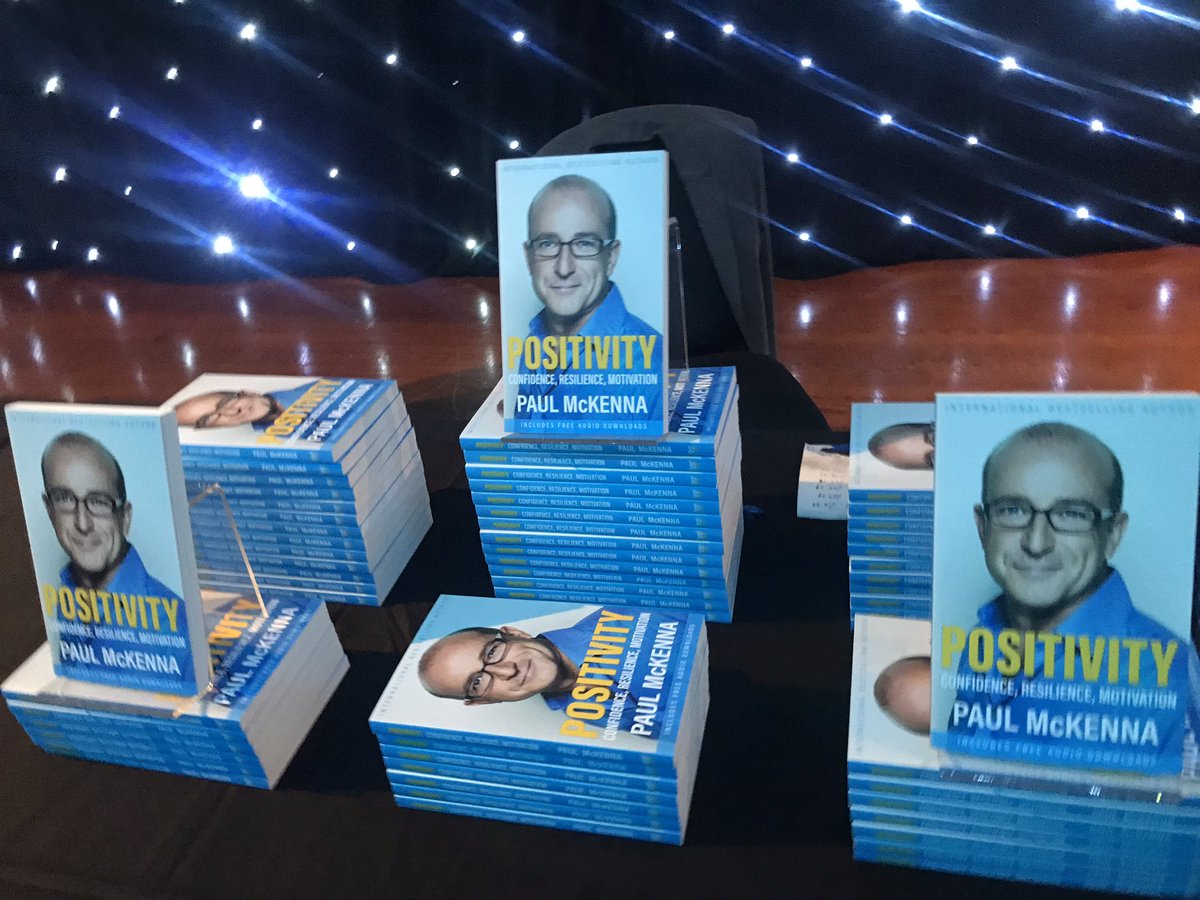 Was so lovely to meet <a href="/ImPaulMcKenna/">Paul McKenna</a> tonight at his #Edinburgh #positivity tour. Everyone was buzzing afterwards. If you need some positivity in your life, check out his new book…and also ‘Change your life in 7 days’ which is my favourite. #Motivation #success