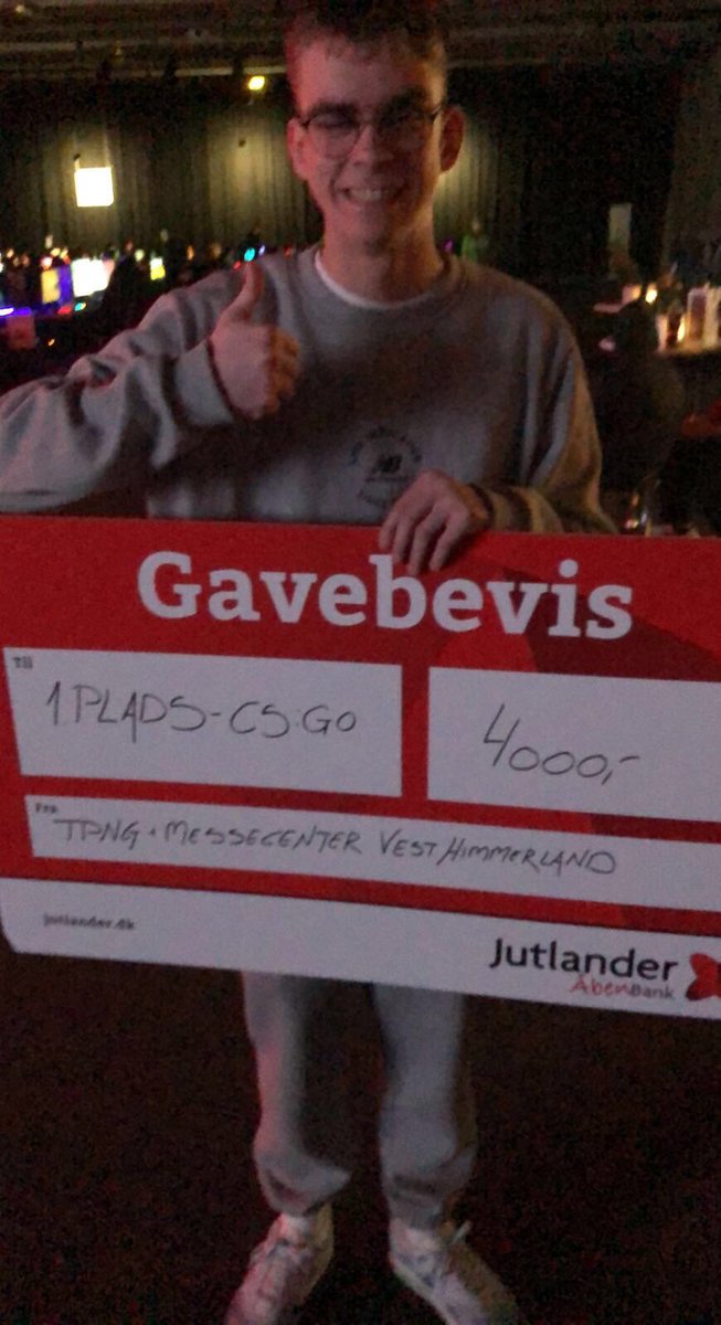 V1kz (@v1kzcsgo) on Twitter photo Vinder TPNG#5
Forholdsvis nemt, ubesejret gennem hele turneringen!!
GGWP! Til alle vi mødte
#ForzaFg #Vamos #Extreme
<a href="/BonfireCsgo/">Mathias Bøye</a> <a href="/LeakzCSGO/">Leakz</a> <a href="/Scr0bCS/">Scr0b :)</a> <a href="/BonfireCsgo/">Mathias Bøye</a> <a href="/larsenCSGO/">Sebastian Larsen</a> <a href="/FGESPORT/">Fjerritslev EsportCollege</a> EZ
På billedet ser vi en glad <a href="/BonfireCsgo/">Mathias Bøye</a> som har fået penge! Vinder TPNG#5
Forholdsvis nemt, ubesejret gennem hele turneringen!!
GGWP! Til alle vi mødte
#ForzaFg #Vamos #Extreme
<a href="/BonfireCsgo/">Mathias Bøye</a> <a href="/LeakzCSGO/">Leakz</a> <a href="/Scr0bCS/">Scr0b :)</a> <a href="/BonfireCsgo/">Mathias Bøye</a> <a href="/larsenCSGO/">Sebastian Larsen</a> <a href="/FGESPORT/">Fjerritslev EsportCollege</a> EZ
På billedet ser vi en glad <a href="/BonfireCsgo/">Mathias Bøye</a> som har fået penge!
