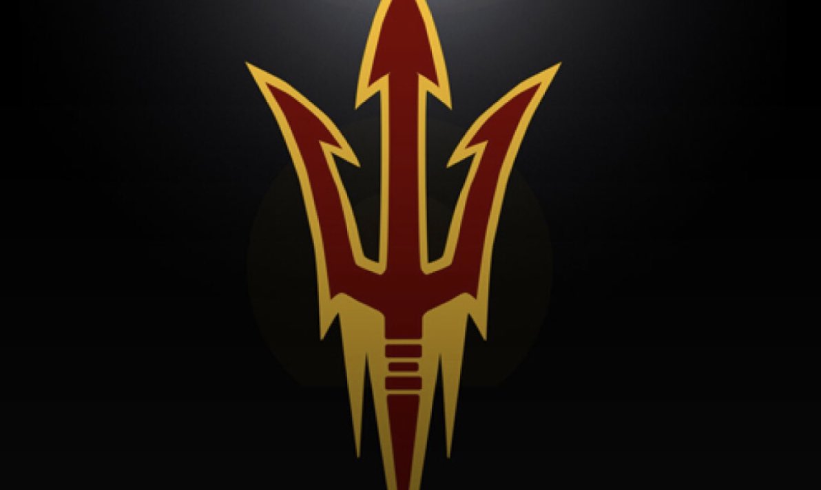 SKandiyeli's tweet photo. After a great visit and a great conversation with @CoachCavASU, I am blessed to receive an offer to Arizona State University!! 🔱🔱@DaveB_ASU @RonTBAOL @JGermaine7 @dswartz_68 @CoachPerrone @MVToro_Football https://t.co/ZLVx2Su5qm