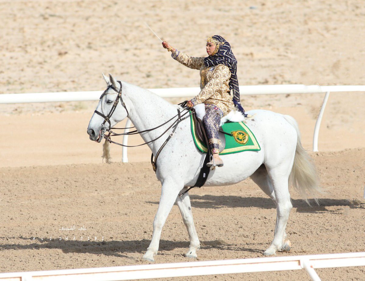ALi_Shajibi's tweet photo. بعض الصور من سباق #الخيل السنوي للخياله السلطانية #بصلاله
#سباق_الخيل_السنوي 
#الخياله_السلطانية
#سلطنة_عمان 
#صلالة https://t.co/hCKi2DigDt
