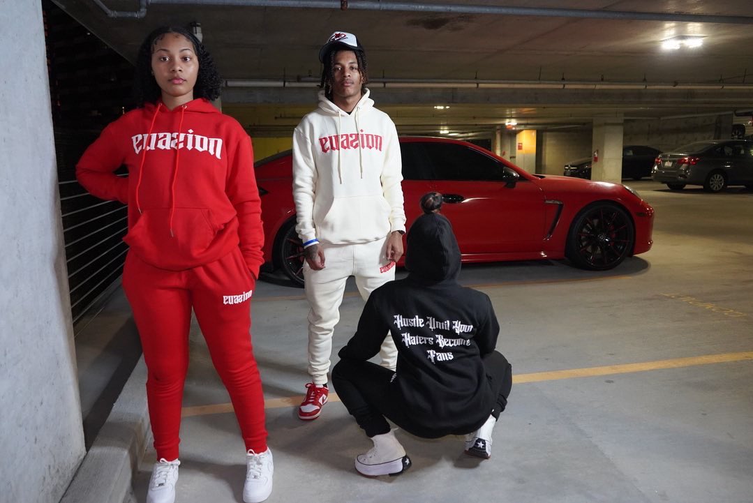 EVASIONERA's tweet image. HUSTLE UNTIL YOUR HATERS BECOME FANS!

ONLINE IN STORES
evasionera.bigcartel.com