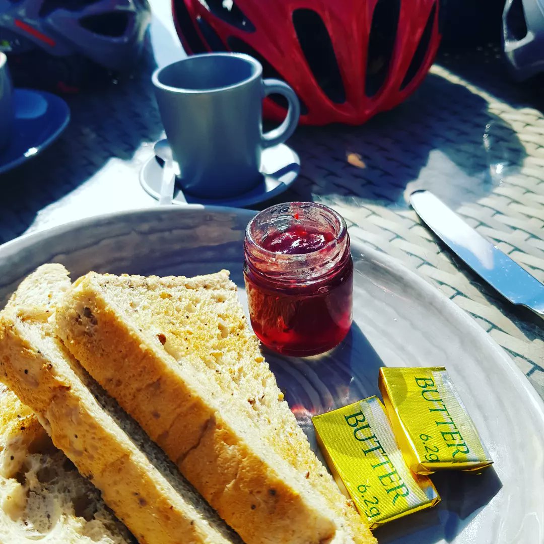 Ibby_tri's tweet photo. Blue skies, quiet roads, care stop, espresso with toast & jam and great company. Awesome days ride today, couldn't have asked for better π
#getoutside #northyorkshire #outsideisfree #cyclinglife #weareorbea #orbeaorca #orbeaorcaomx #wahoo #cyclist #whereweride #onyourbike https://t.co/rb3fXNty25