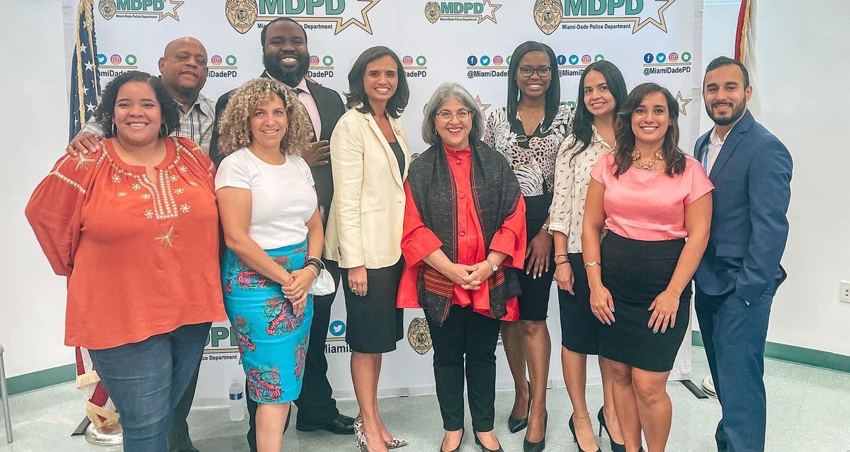 EN_Elena's tweet photo. “A mentor walks alongside of you to show you what you can do” #policeturnaroundprogram #mdpd #mdjsd #mentoring @mdjsd @MDPDmedia https://t.co/RTSyF70jT1