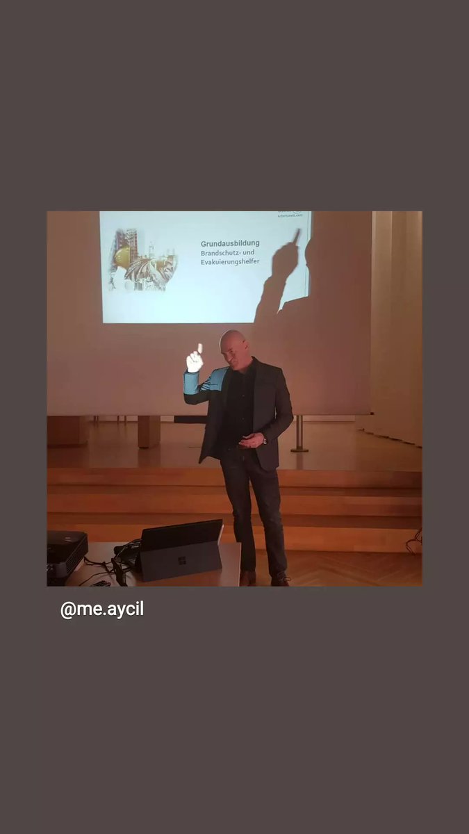 Das Herzstück der Unternehmenskultur ist die Kommunikation zwischen den Menschen. Bei der Unterweisung muß man etwas aus dem Menschen herausbringen und nicht in ihn hinein. Das Bewährte zu erhalten und das Neue zu versuchen – darin sehen wir den Erfolg. 
gesundearbeitswelt.com