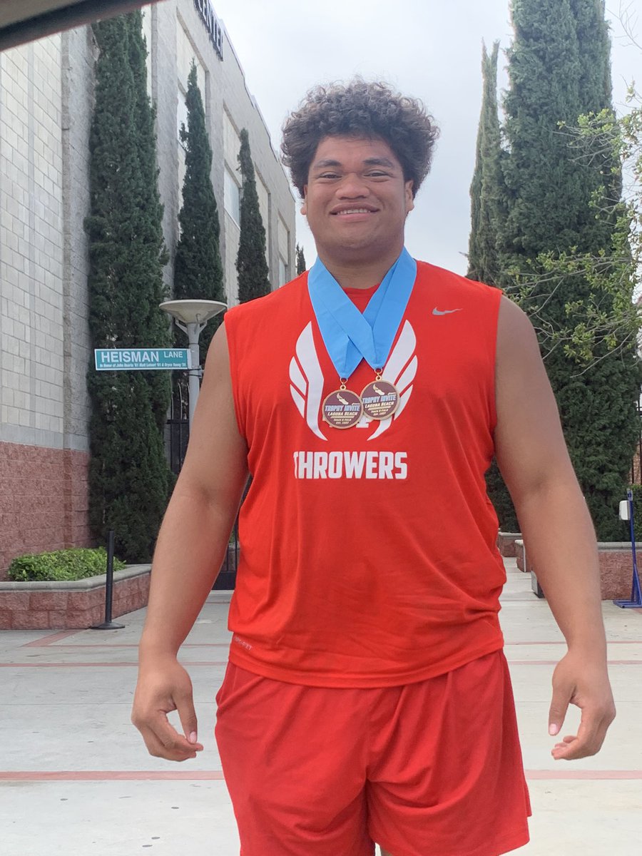 Great Meet Today! @MDHS_TrackField  
Great Competition on the Field. <a href="/KongaikaRich/">Jacob Rich Kongaika_98</a> throwing with the #1 Throwers in the STATE &amp; came in 2nd (Discus) &amp; 4th (Shot) is an Accomplishment BabyBoy. I just ❤️ U. Now lets get ready for Spring Concert Monday &amp; New York Wednesday.