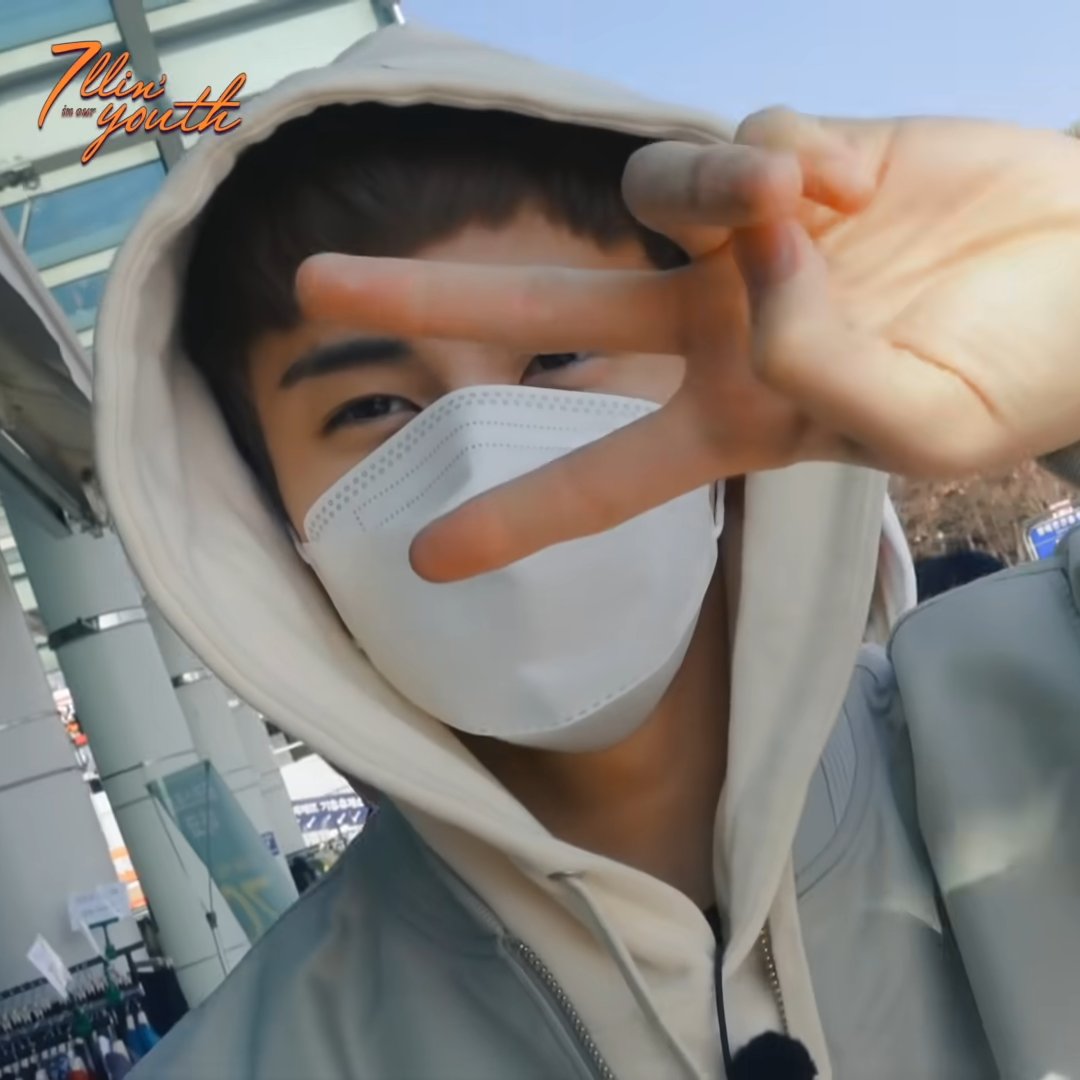 marklee_pics's tweet photo. #MARKLEE #마크 in Life is still going on | 7llin’ in our Youth | EP. 1-3
✌️🏻✌️🏻✌️🏻 https://t.co/J7mJQ6F2K3