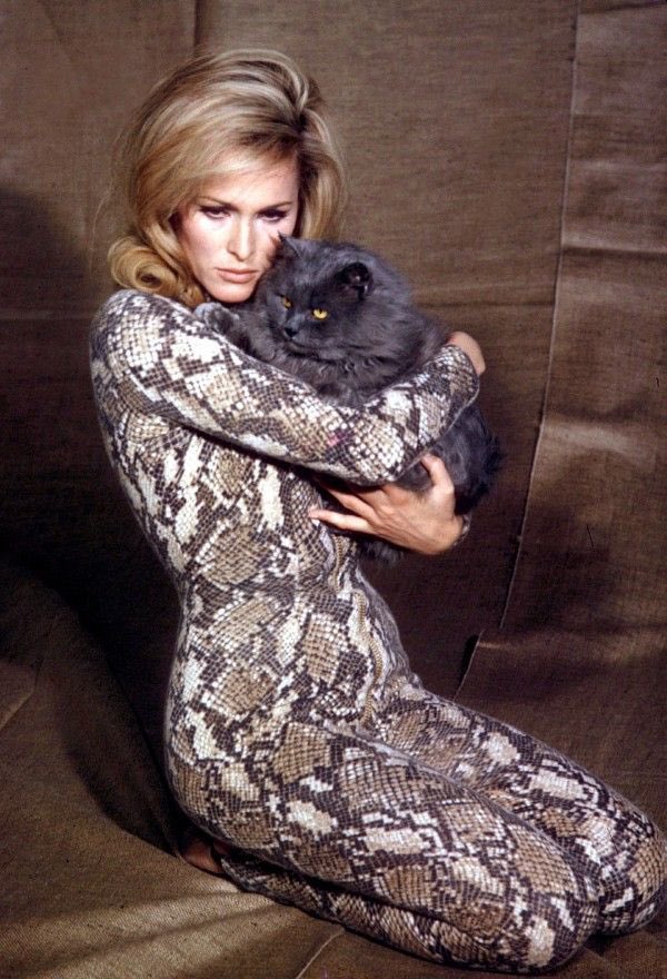 It s beautiful Ursula Andress birthday AND so that calls for the perfect photo. 

Happy birthday! 