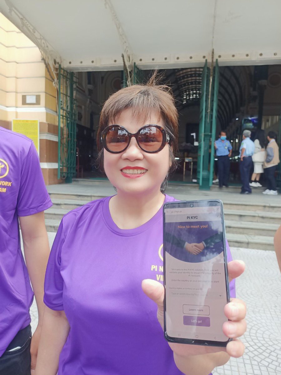 PiExchangeX's tweet photo. I was taking pictures and taking pictures when I received KYC. Congratulations At Notre Dame Cathedral - Ho Chi Minh City - Vietnam
#PiNetwork #KYC #Mainnet https://t.co/fLAlptWDmF