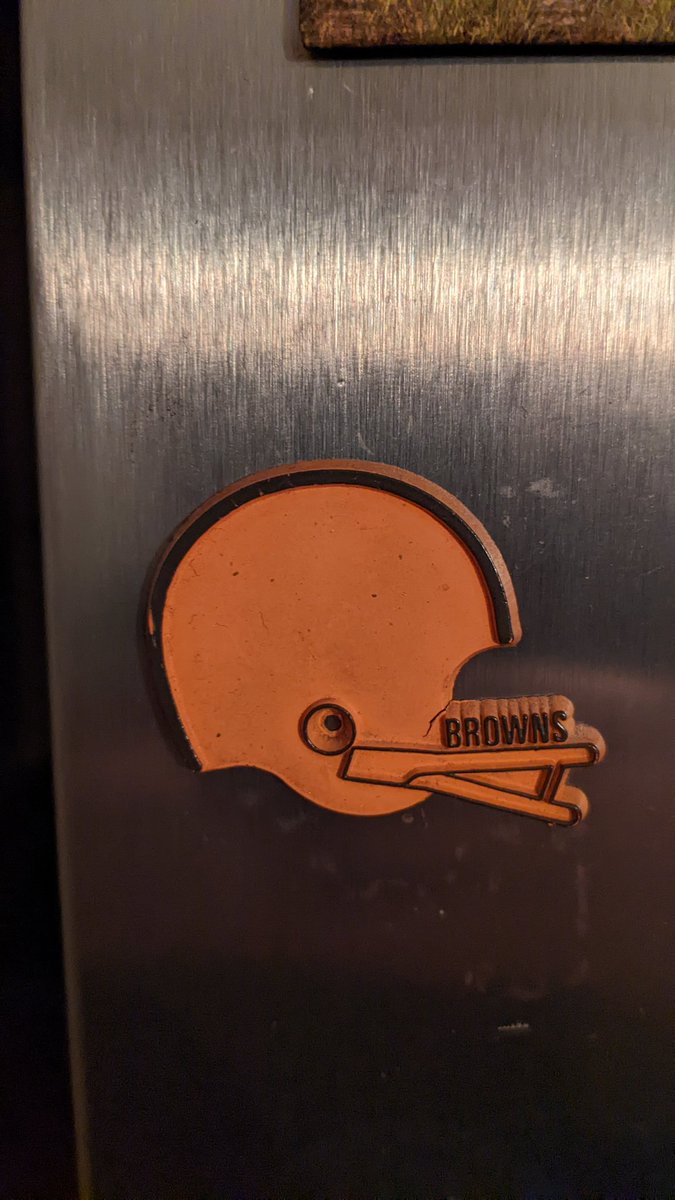 ArcherLori's tweet photo. This magnet was on the refrigerator in the house I grew up in, northeast Columbus, Ohio. Parents were from Cleveland, Berea exactly. Lived on Lindbergh Blvd, down the street from #LouTheToe, they said. I have been a #Browns fan for 52 years and 215 days. https://t.co/aO4KAuHigB