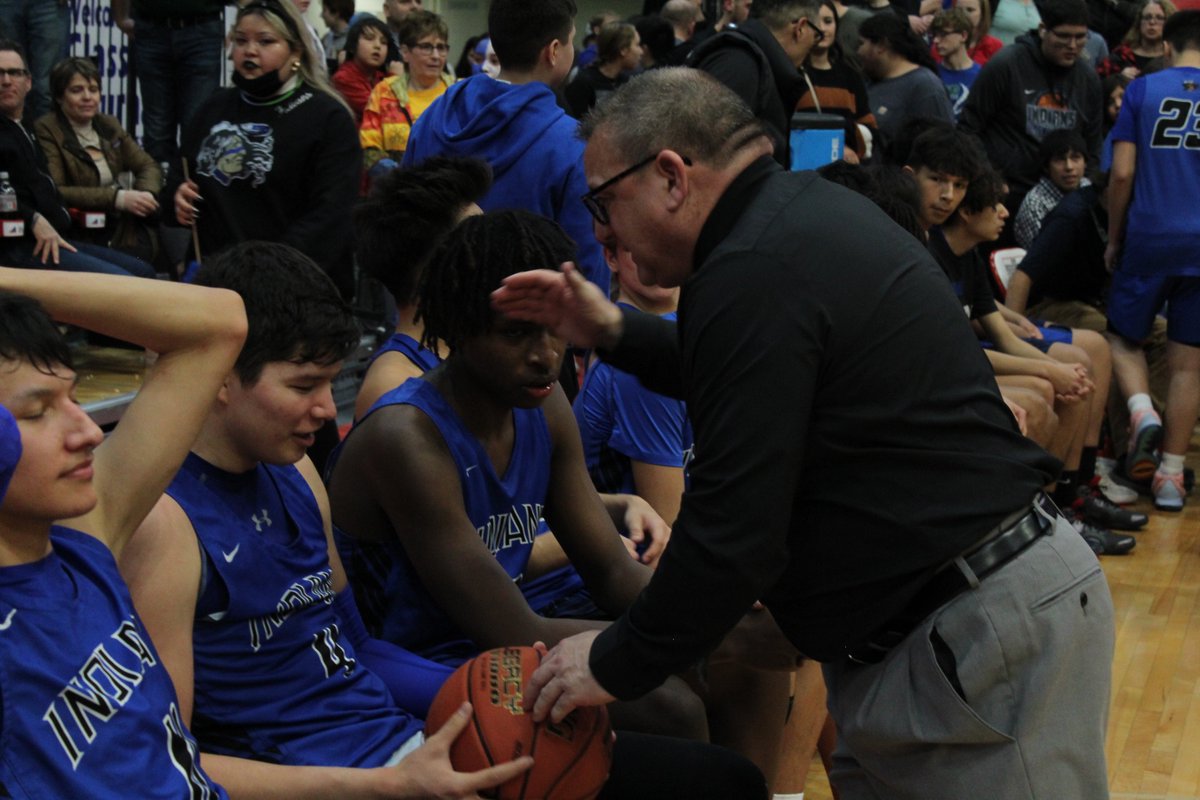 NDHSAA's tweet photo. Four Winds/Minnewaukan completes undefeated 27-0 season. First team since North Star (2011) to win a NDHSAA Class B state championship while going undefeated.

2022 NDHSAA Class B Boys Basketball State Champions: Four Winds/Minnewaukan https://t.co/jzcwjTdPje #NDHSAA #NDpreps https://t.co/ZiFAnffqXE