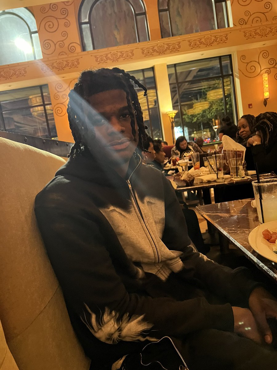 jgreerthaatruth's tweet photo. Congrats to my lil bro Jeff for making deans list his first semester as a student athlete https://t.co/P5yRV7KCzK