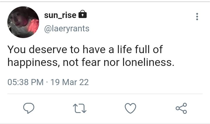 pshycire's tweet photo. A sunsun au wherein.

Hale(sh)is the guitarist and the vocalist. He's not really happy in his daily living even though he's already doing what he wants. During their rehearsal , he suddenly saw Laery(sn)that gave him the happiness that he deserved and became his ray of sunshine. https://t.co/dbBKHU3Vq9