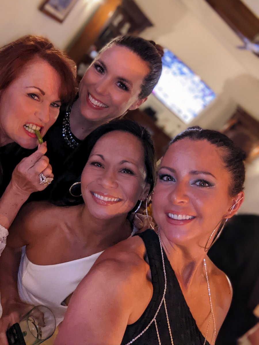 FearTheSkirt ⛳🏌🏻‍♀️🏆👠 🍷🇺🇸💎✝️ tweet media