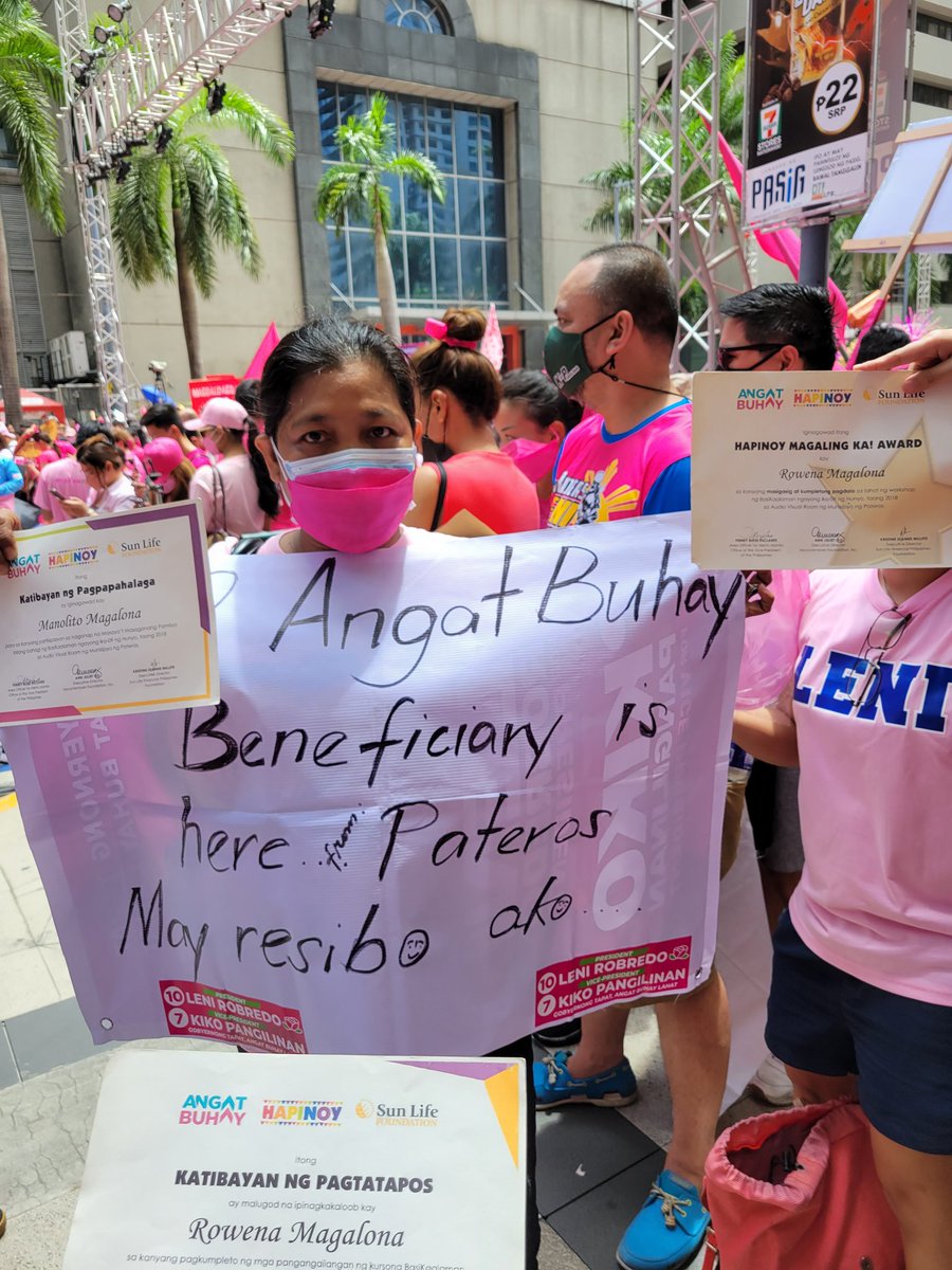 mavie_dc's tweet photo. Emerald Ave.
Beneficiary ng Angat Buhay Projecy, may resibo si ate!
#PasigisPink https://t.co/HaVGAZrLxF