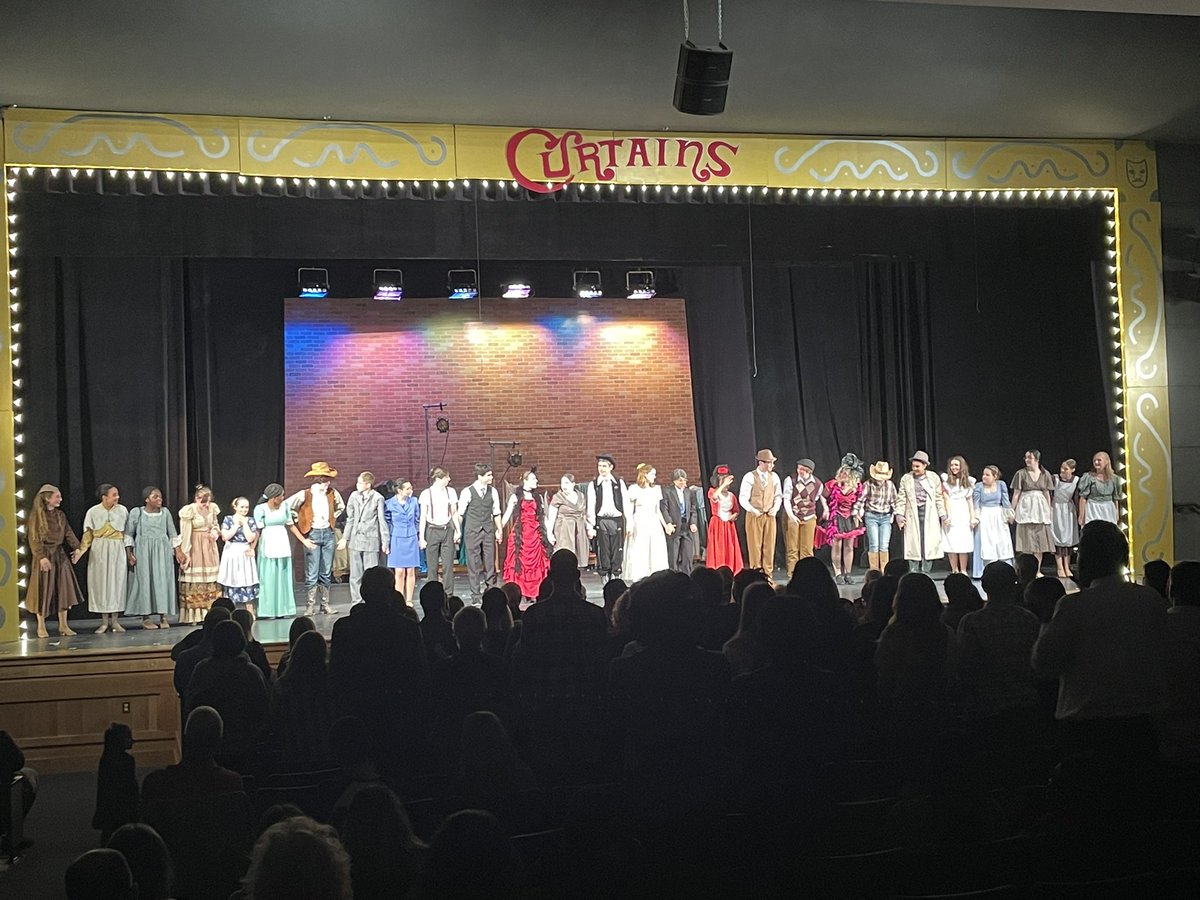 DevonJacob2010's tweet photo. Phenomenal performance tonight of Curtains by @MiddletownHigh theater students! https://t.co/b82pK6XVW5