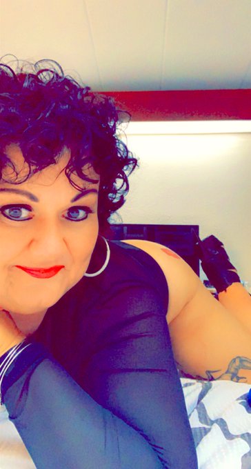 Sexy Saturday in full effect! https://t.co/IbNNSlwADq