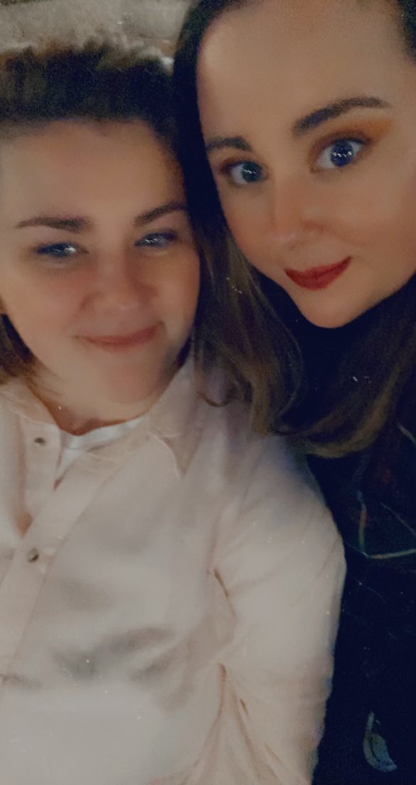 _tin_tin_87's tweet photo. Happy Birthday to my dearest baby sista! Hope you have the most fabulous time. 🎉😘 love ya long time my little ninja. @Paradici_Design https://t.co/TFlvkIyzEb