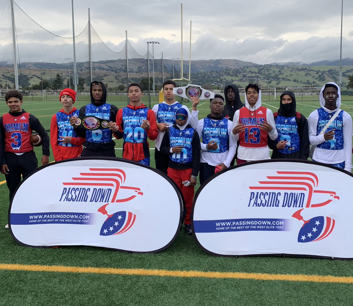 MaddenWilliams1's tweet photo. Wrapped up 7v7 season with another title. Nor Cal @PassingDown champs! That’s 6 of 8 🏆for #teamsupreme #youknowhatitis @premiumsportsla https://t.co/ElOMANV9jR