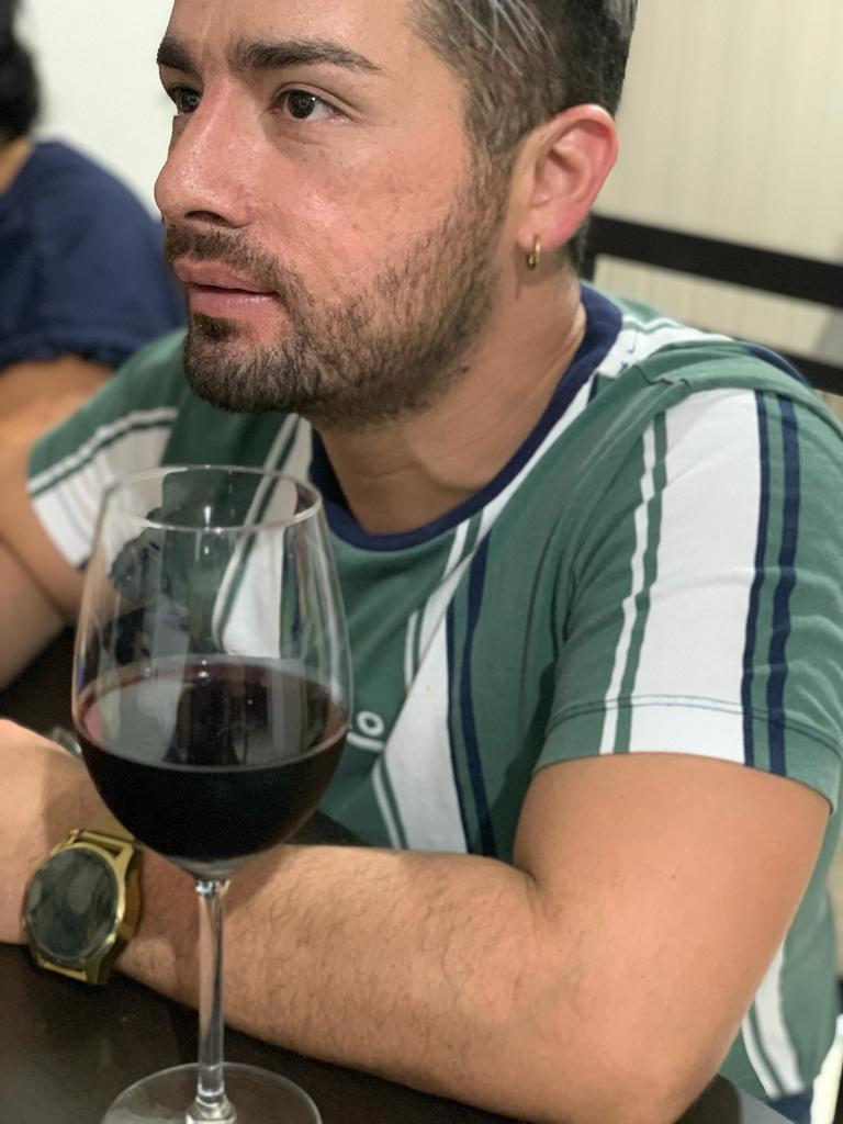 xavierorther's tweet photo. Un rico vino y a dormir..... https://t.co/0ukQgi9RZ9