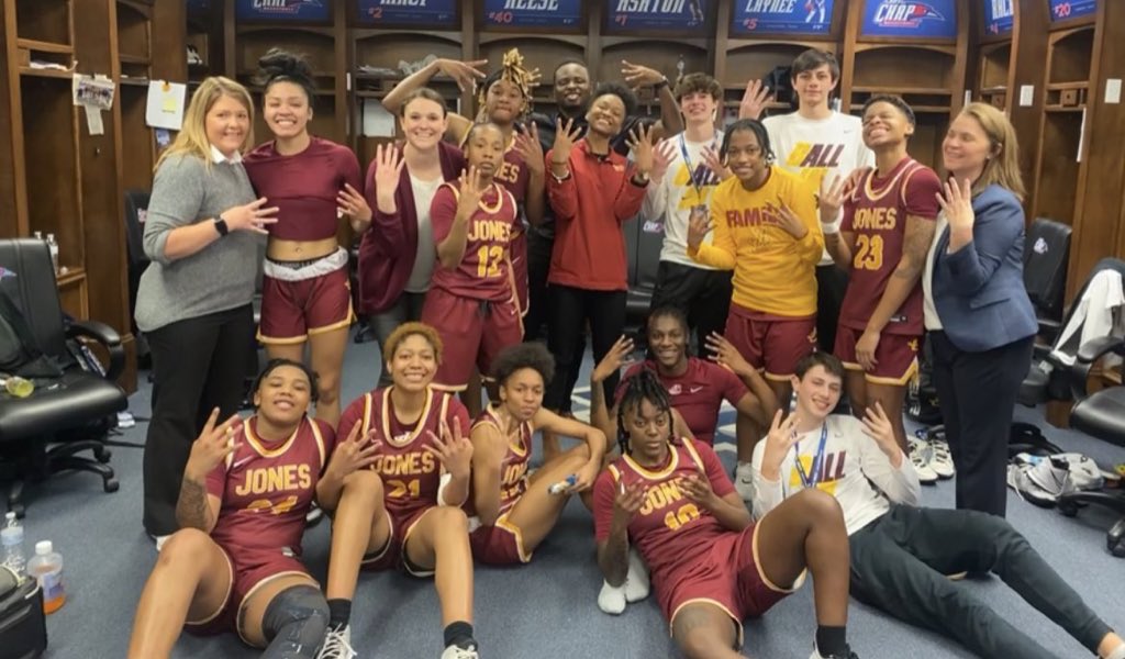 JC_Bobcats's tweet photo. How ridiculous is @JC_BobcatsWBK’s NJCAA Final Four run you ask? No Mississippi team has made it this far since @NEMCCTigers won the title in the 1986-87 season. Almost four decades. https://t.co/Hx4pHzKwh8