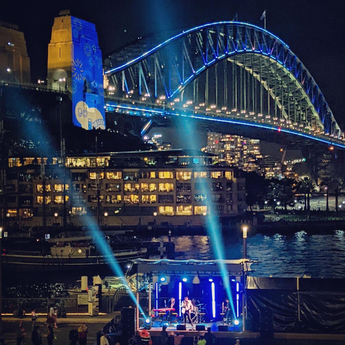 Talk about a stage with a view! 

I’ve hosted a heap of events - none have rivalled this spectacular backdrop for the Sydney Harbour Bridge’s 90th b’day.

My awesome manager <a href="/MarkDando/">Mark Dando 🌐</a> <a href="/RabbLion/">Rabbit & Lion</a> captured this!

Want me to host/facilitate your event? Danbourchier.com