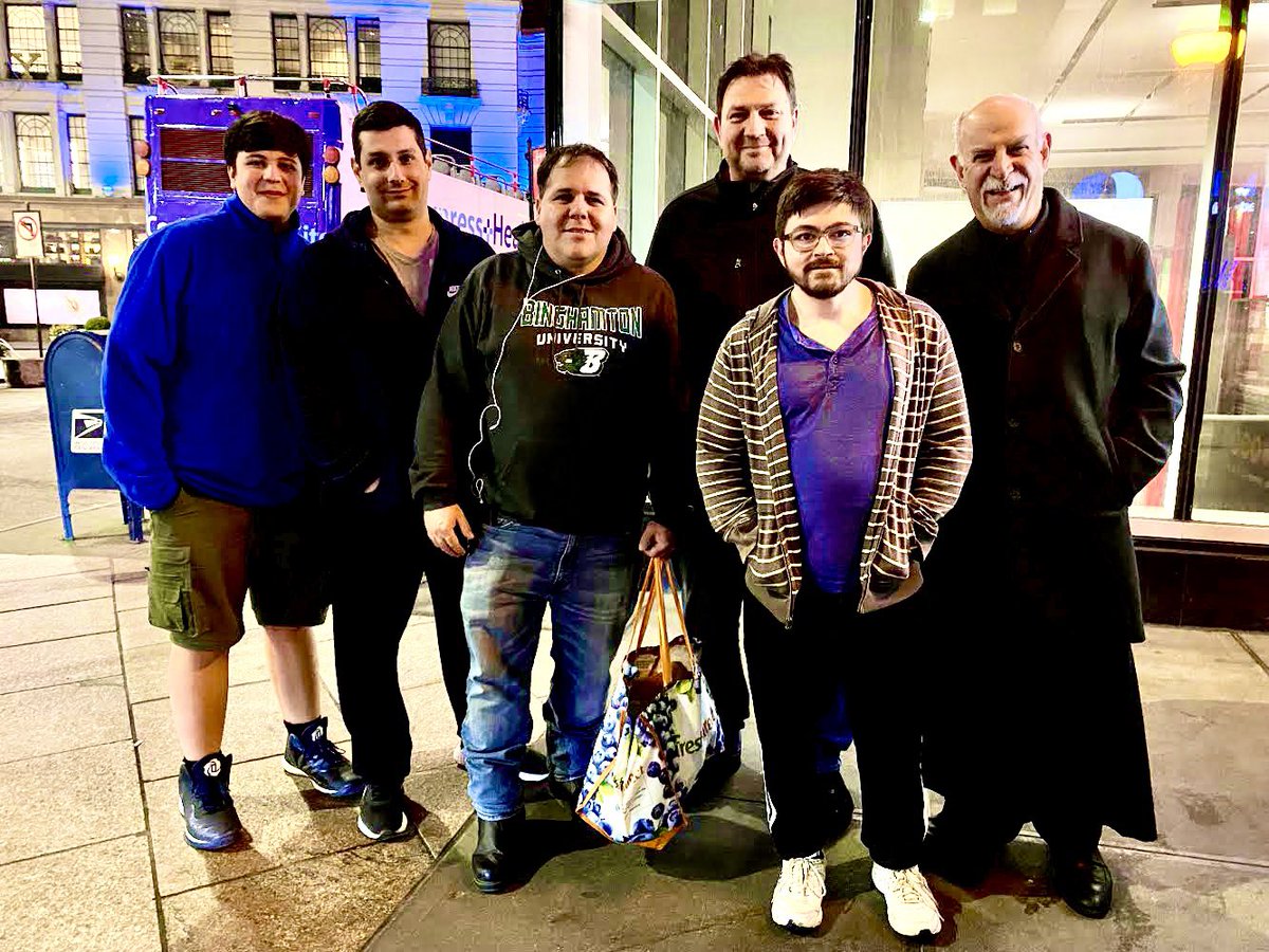 NICKBKNYUSA's tweet photo. We had a great night helping others during the #MidnightRun yesterday. Sometimes the simplest gestures are most appreciated! #Homeless #NYC @HCBOC https://t.co/FdoWVFgrf5