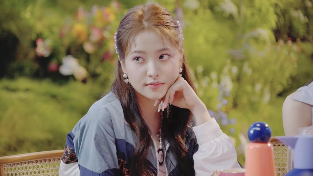 yeriluvneighbor's tweet photo. She’s come so far 😭🤧

7 YEARS SHINING ON STAGE 
#7MagicYearsWithYeri
#YERI #예리 #RedVelvet https://t.co/qP7Sq9rhV8