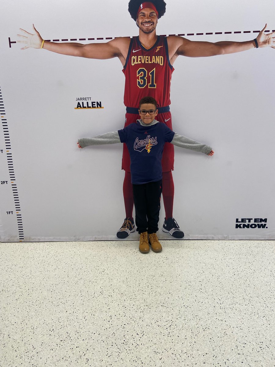 nikik28989552's tweet photo. #LetEmKnow #loscavs #letsgocavs @cavs https://t.co/nsKODjJezv
