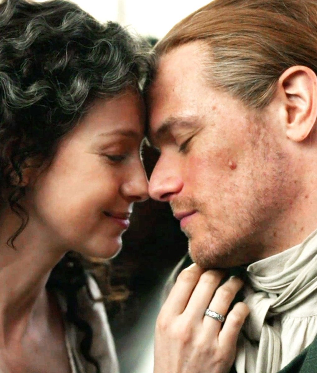 ClaireyJamie's tweet photo. @LiseNilsson2 @TallShipProds @Outlander_STARZ Same here !!🤗 ( on Monday in Spain, I Loved ep 1 and 2 of S6 and I LOVED #ABOSAA 🥰)
What a wonderful series, books and tv show !! 🥰 #outlander 🙌 https://t.co/xbtKapLSK1
