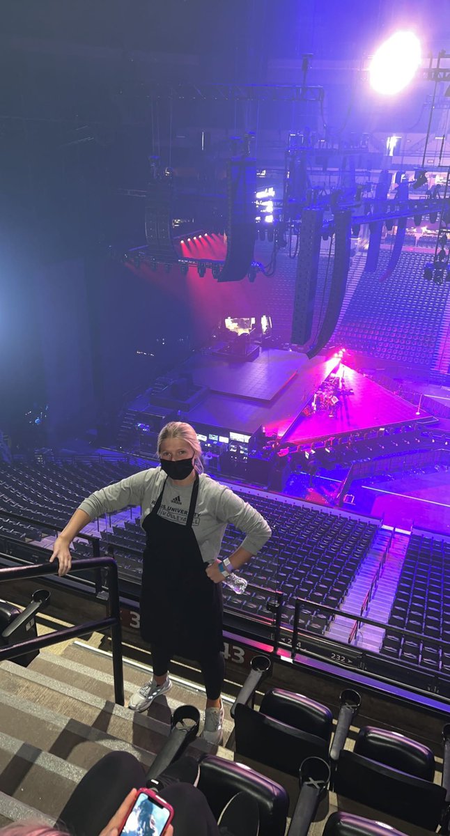 Hey <a href="/billieeilish/">billie eilish</a> we are working concessions at your concert so we can go to Brazil &amp; compete against other volleyball teams. The NCAA only allows this every 4 years. We’d love your support in any form!❤️ give.regis.edu/volleyball/ <a href="/RegisVolleyball/">Regis University Volleyball</a> <a href="/RegisRangers/">Regis Rangers</a> @BallArenaDenver
