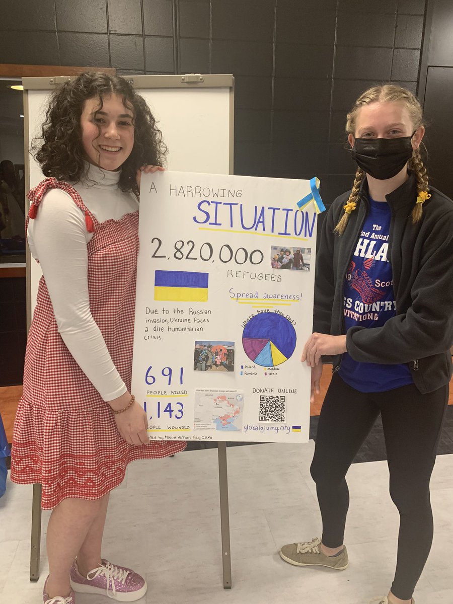 Keaton_EngTeach's tweet photo. @MVHSKeyClub of @OhioKeyClub raising funds  and awareness for Ukrainian relief because of the passion and leadership of sophomores Sarah Misarti and Hannah Hofferberth.🇺🇦 @JacketsMvhs @mrC_MVHS @JacketJournalMV https://t.co/7fqk2Aeyq3
