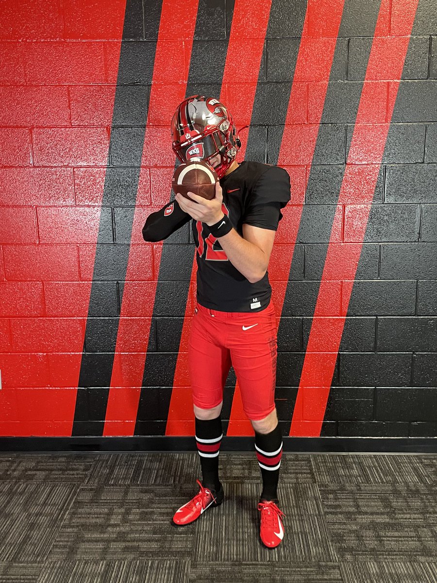 GavinRutherfo12's tweet photo. First, I would like to thank God for blessing me with the opportunities he has given me. After a great visit and conversation with @Coach_Helton and @arbuckle_ben, I’m excited to announce I’ve received an offer from @WKUFootball‼️
@ChrisDudley40 @ReggieMcNeal1 @CRFB_Recruiting https://t.co/e4lVrXNuxF