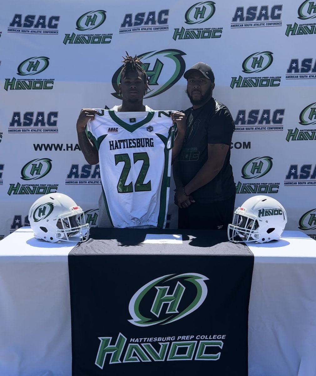 Excited to have Wayne County War Eagle DB/RB Quadarious Miller with us this morning.  Cant wait to see what he can accomplish in that Hattiesburg Prep College Green and Black!