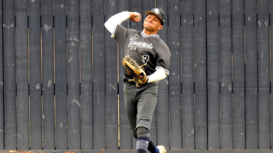 bmcsports's tweet photo. Baseball: Game 2 walk-off sets up Sunday showdown between BMC and Loyola
 - https://t.co/hygQvav7PH https://t.co/NJwUijZM3U