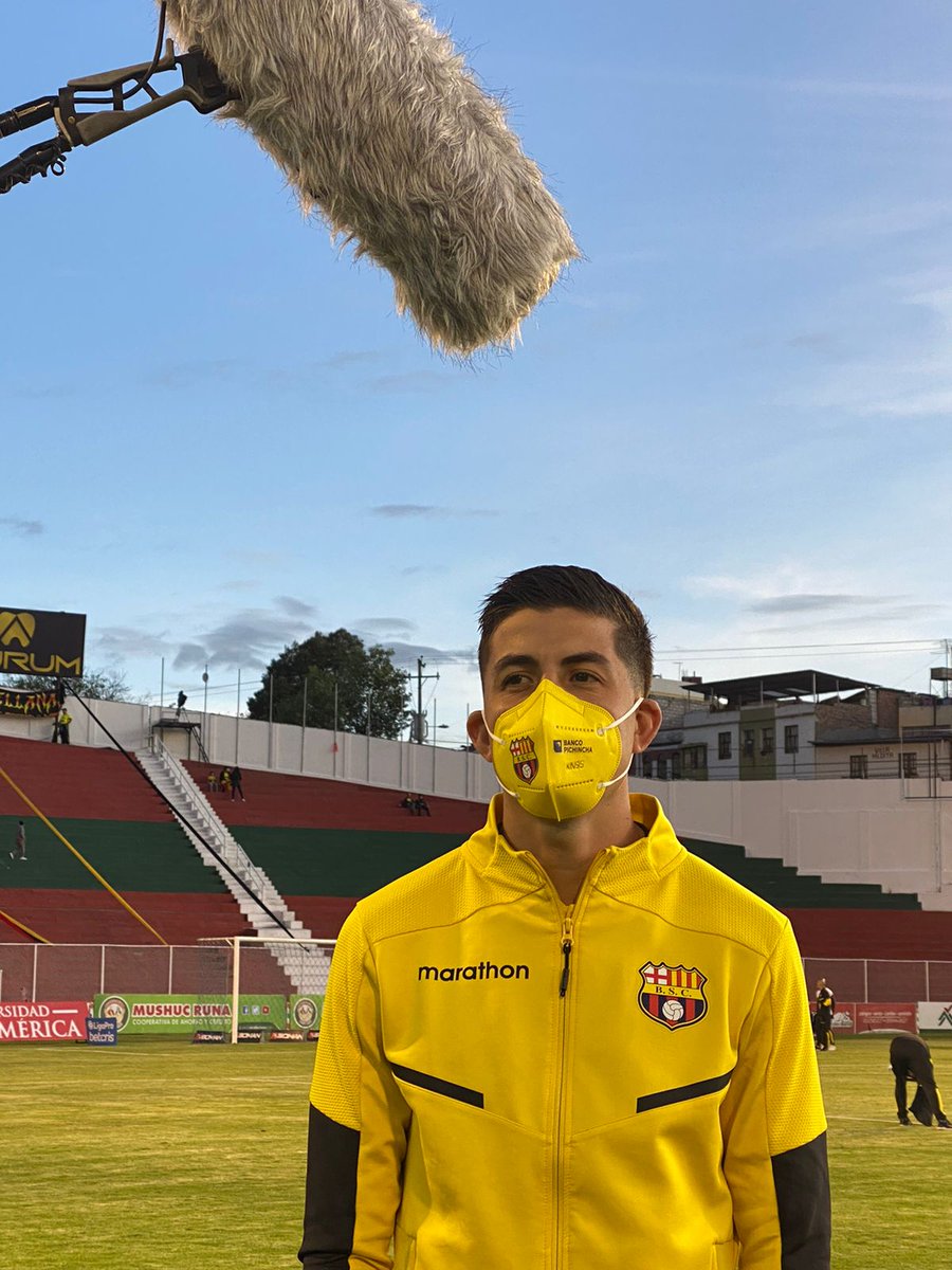 BarcelonaSC's tweet photo. 🛡️ Luca Sosa para @goltvecu 

🎙️ "Los jugadores más grandes hablamos con los jóvenes y tratamos de ayudarlos, esperemos que puedan seguir jugando y hacerlo de gran manera"

#MushucRunaBSC #LigaProBetcris https://t.co/Utc7h3cJ7M