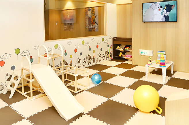 AbestCo's tweet photo. 【ホテルアベスト札幌】3/22（火）正午より『#どうみん割』の販売が再開！最大5000円割引＋2000円相当のクーポンがもらえるお得な支援制度です。3/22～4/29チェックアウトまでご利用可能です。ご利用条件等はどうみん割公式サイトをご確認ください♪ https://t.co/8o4o4HMK5r
https://t.co/nZ897t2tRL https://t.co/lvoYUB7aT0
