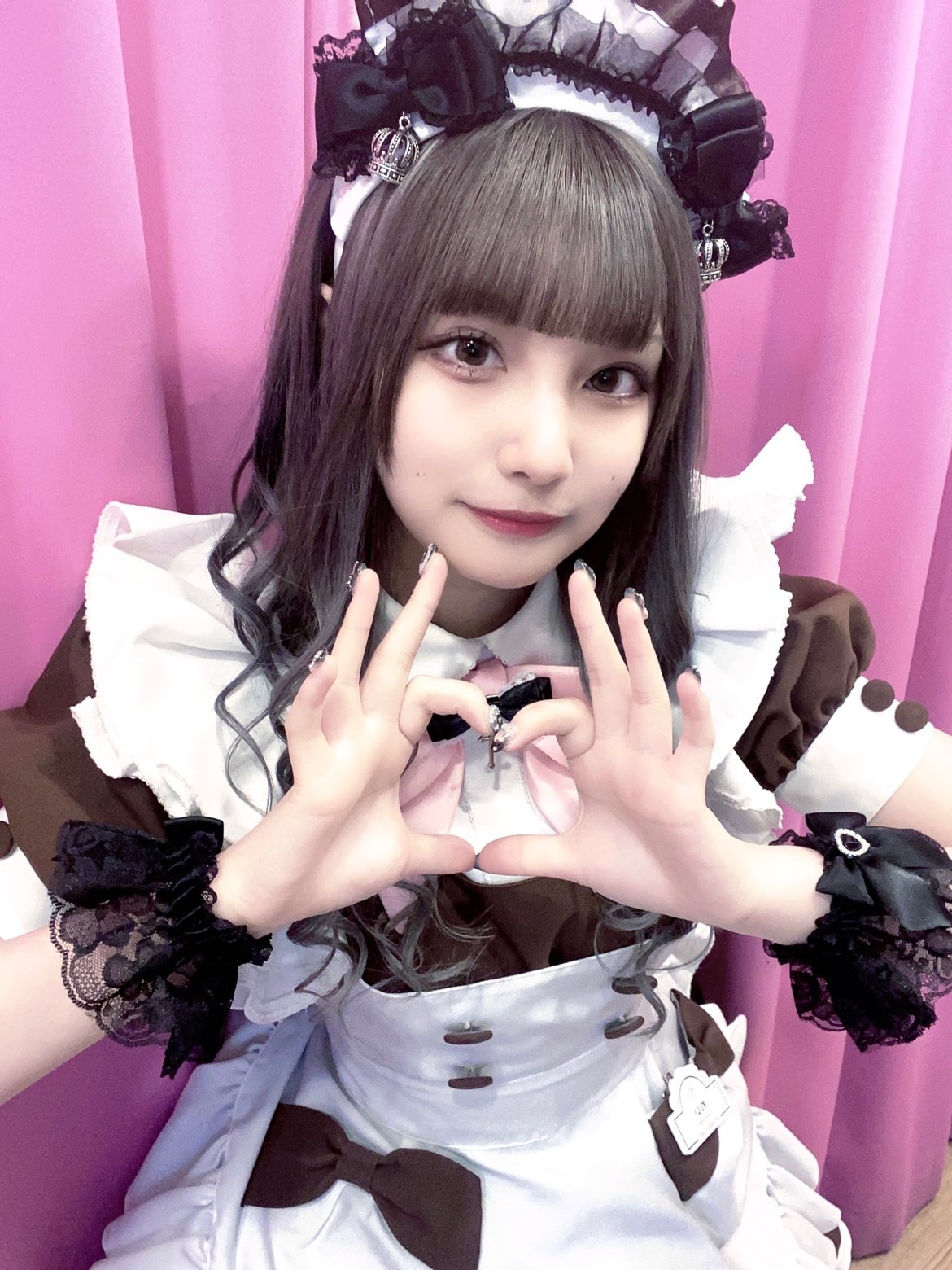 あっとほぉーむカフェ あいく ソロチェキ ラミカ 卒業式 - アイドル あっとほぉーむカフェ あいく ソロチェキ ラミカ 卒業式 - アイドル