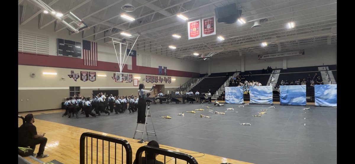 MrsBTorres122's tweet photo. I am so proud to work with such dedicated individuals and students! They spent their last vacation day at a competion! SO PROUD OF YOU, WIlDCAT REGIMENT AND BAND DIRECTORS!! https://t.co/37u9UBwM0m