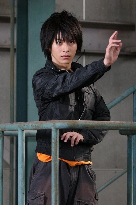 ボブ軍曹 おちこぼれフルーツタルト 応援中 S Tweet 狩崎さんの変身ポーズがクウガのソレなんだけど ライダー オタクの狩崎さんの事なので多分変身する度に変わる アギト 龍騎 555と言った感じで 気がする 仮面ライダーリバイス Trendsmap