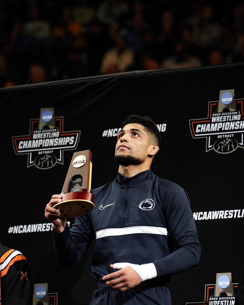 RomanBravoYoung's tweet photo. 2x NCAA National Champion. https://t.co/ZjOWwbbL4F