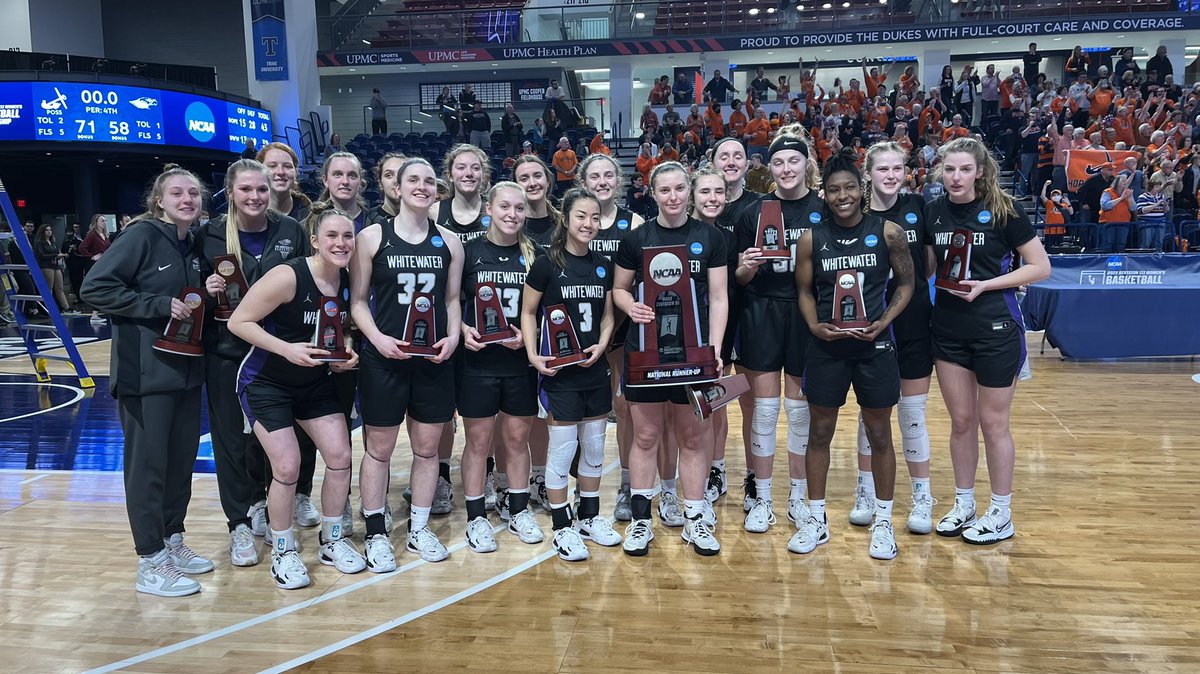 UWWWomensHoops's tweet image. Left it all on the floor.

2021-22 #Warhawks:
28-5 record
WIAC regular season champion
NCAA Whitewater Regional champion
NCAA Whitewater Sectional champion
National runner-up

#d3hoops | #PoweredByTradition