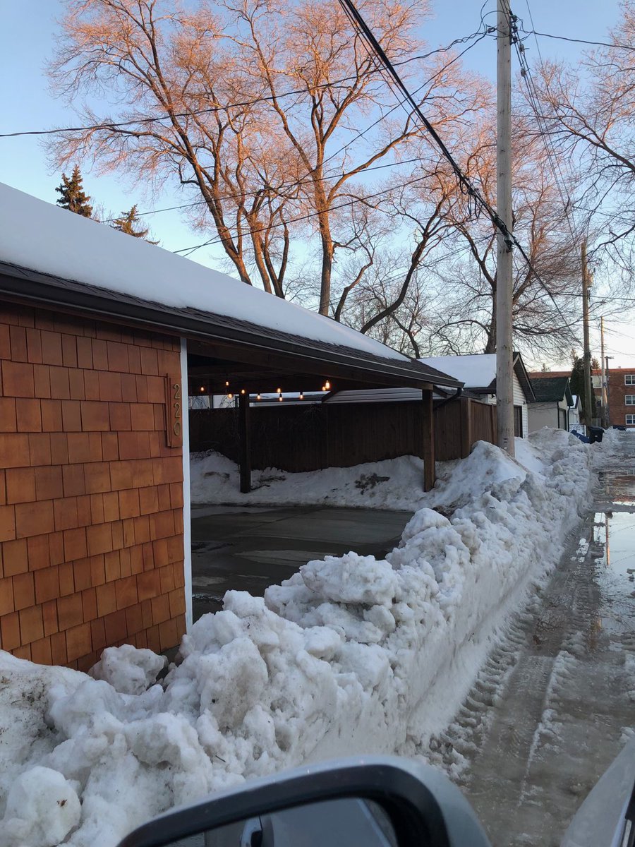 Councilor, what are we to do with this? At least have all parking restrictions removed. #MoorgateStreet <a href="/ScottGillingham/">Scott Gillingham</a>