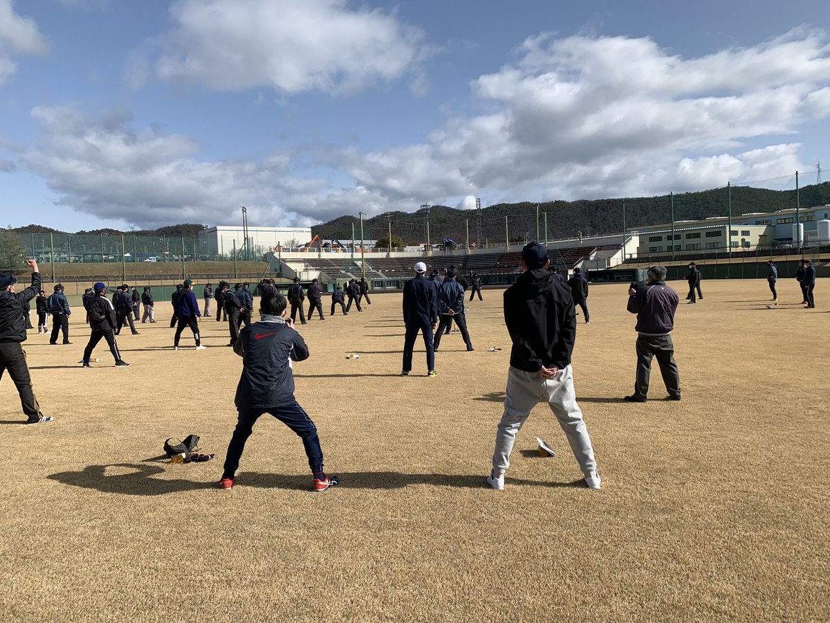 soichibi's tweet photo. 審判講習。早く帰りたいです。めんどくせー https://t.co/Dv2Qf4tTFN