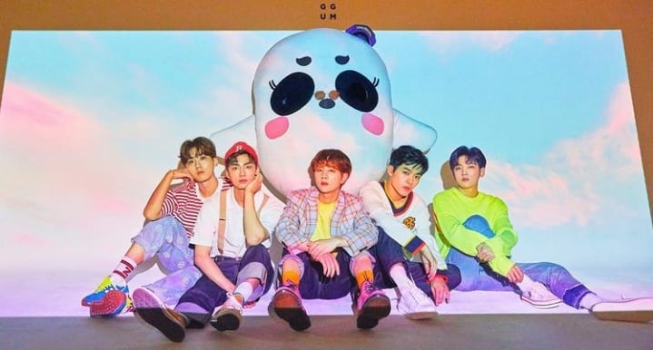 BrasilDongkiz's tweet photo. #INFO |19.03.22| 
@dongkiz_dy
 
Temos muitas mudanças acontecendo com nossos meninos, (1) agora eles não são mais o DONGKIZ e sim o DKZ, mas não pensem no DKZ como um grupo separado do DONGKIZ e sim uma lembrança.
(2) Como todos sabem, Munik e Wondae estavam (+)

#DONGKIZ #동키즈 https://t.co/xGit4mibHT